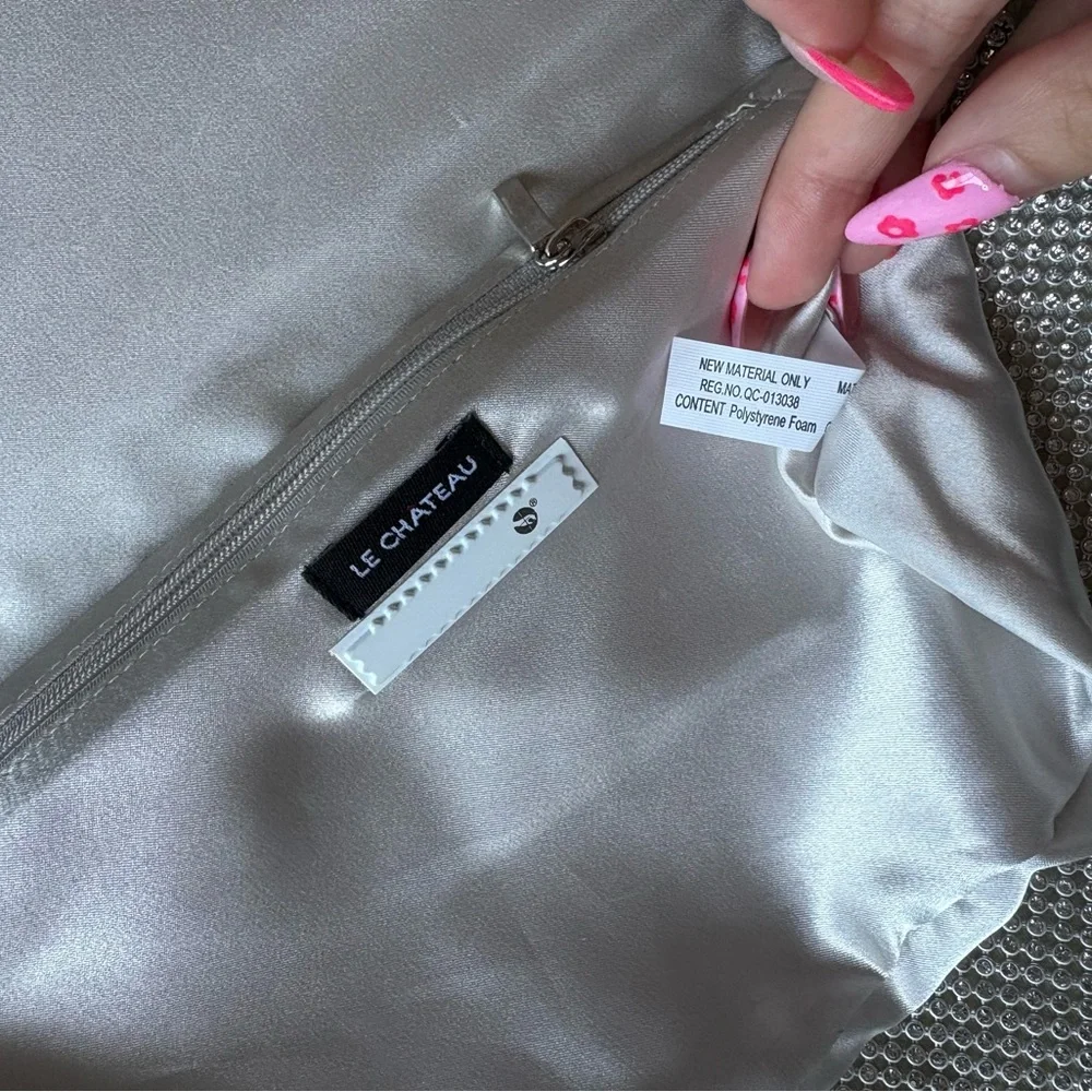 Elegant Silver Chain Clutch - Picture 6 of 10